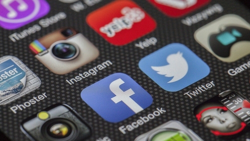Facebook s-ar putea retrage din Europa