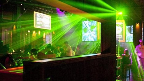 S-a dus de CRACIUN la DISCOTECA! Ce s-a intamplat acolo este o adevarata tragedie! Nimeni nu s-ar fi asteptat la asa ceva