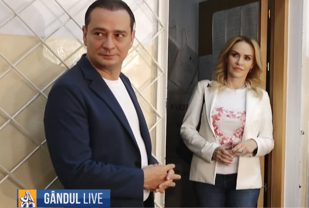 Gabriela Firea s-a prezentat la secția de votare pentru a-și exprima opțiunea / sursă foto: GANDUL