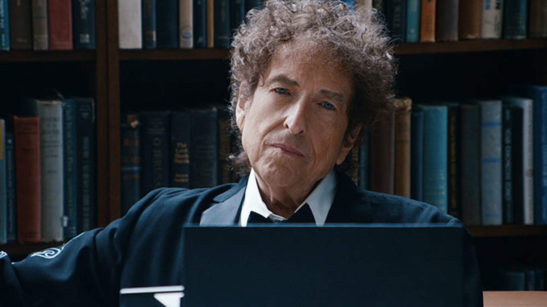 Bob Dylan a câştigat premiul Nobel pentru literatură în 2016!