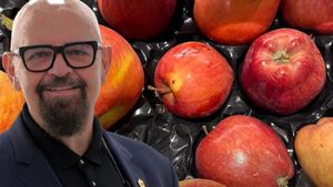 Mănânci mere din supermarket? Care sunt cele mai bune, potrivit lui Piedone. Analiza ex-șefului ANPC