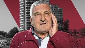 Ce probleme i-au descoperit medicii lui Rică Răducanu, după ce a căzut: „Respir cam greu, mi-e și frică”
