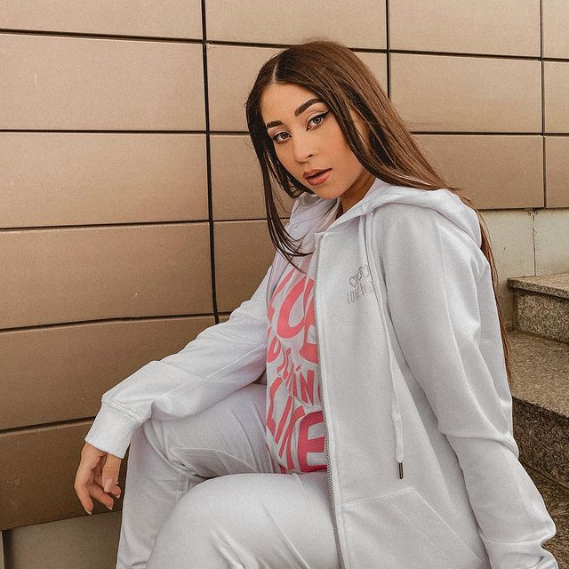 Nicole Cherry urmează să devină mămică pentru prima dată / Sursă foto: Instagram