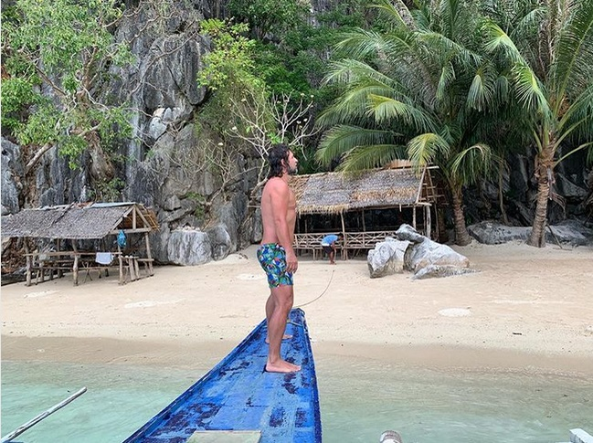 Delia a fost mușcată de o insectă în vacanța din Filipine. Imaginile cu rana: “Te-ai nenorocit pe viaţă!”