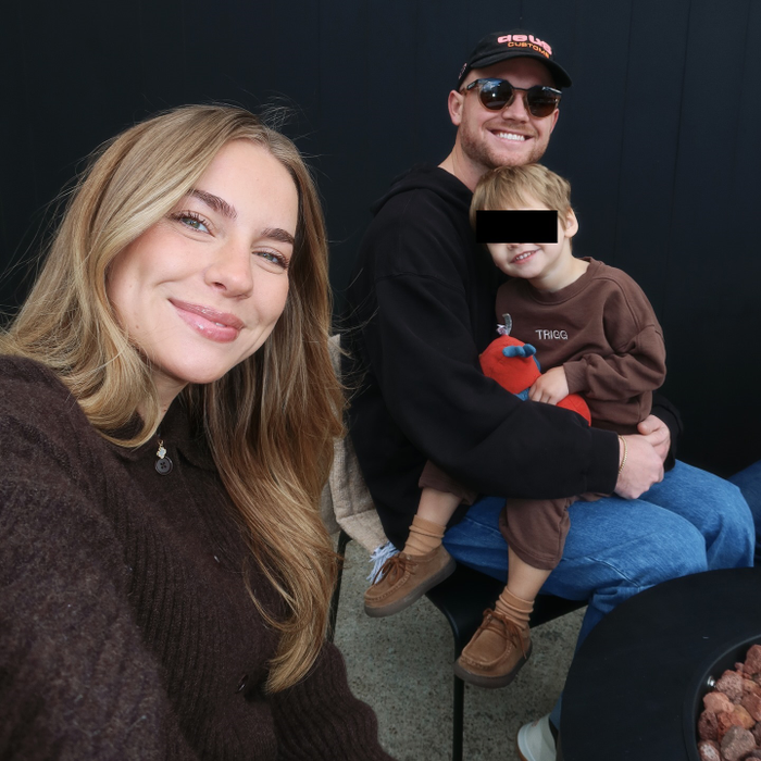 Influencerița, alături soț și de băiețel/ Sursa foto: Instagram