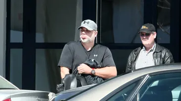 Fabulos! Fostul antrenor al Stelei s-a întors ”blindat” de la arabi”. Şeicul” poartă la mână un ceas Richard Mille de… 179.000 $!