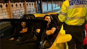 Tzancă Uraganu a făcut show în plină razie! “Eee, aaa, văd mai bine lumea” VIDEO