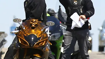 Toy-Boy-ul lui J.Lo incalca legea sI da vina pe paparazzi