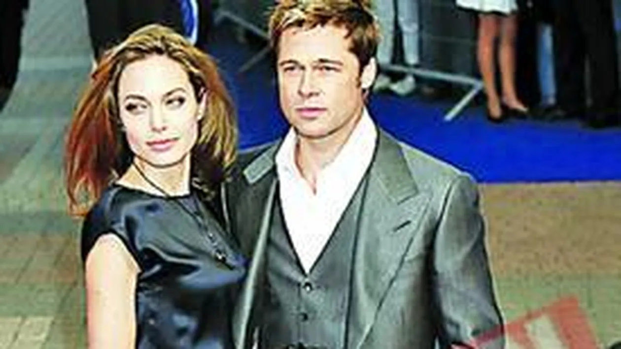 Angelina Jolie, insarcinata in vitro