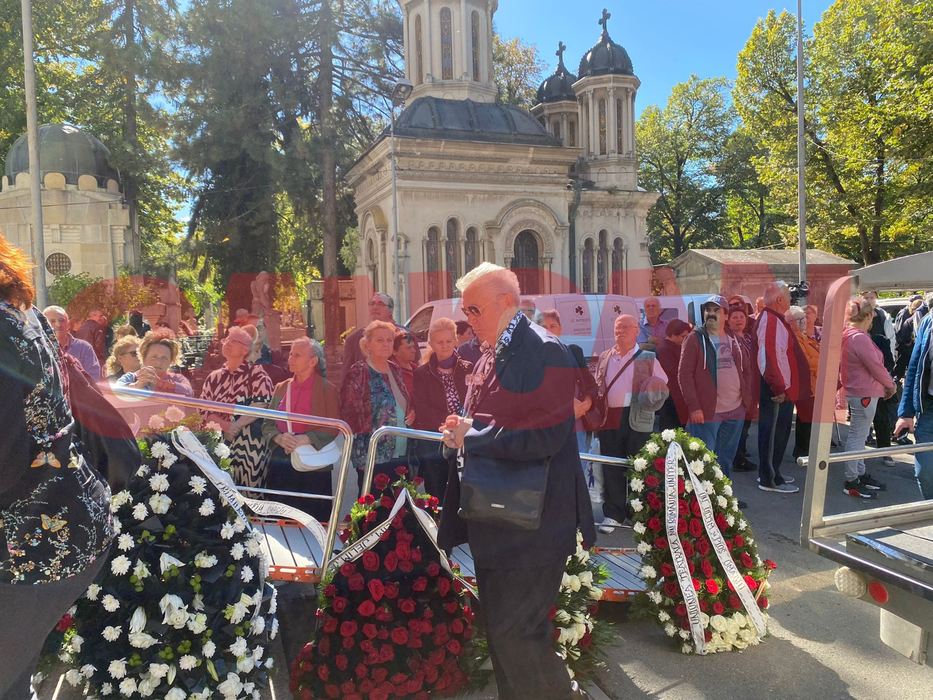 Funeraliile lui Alexandru Arșinel. Sursă foto: CANCAN.RO