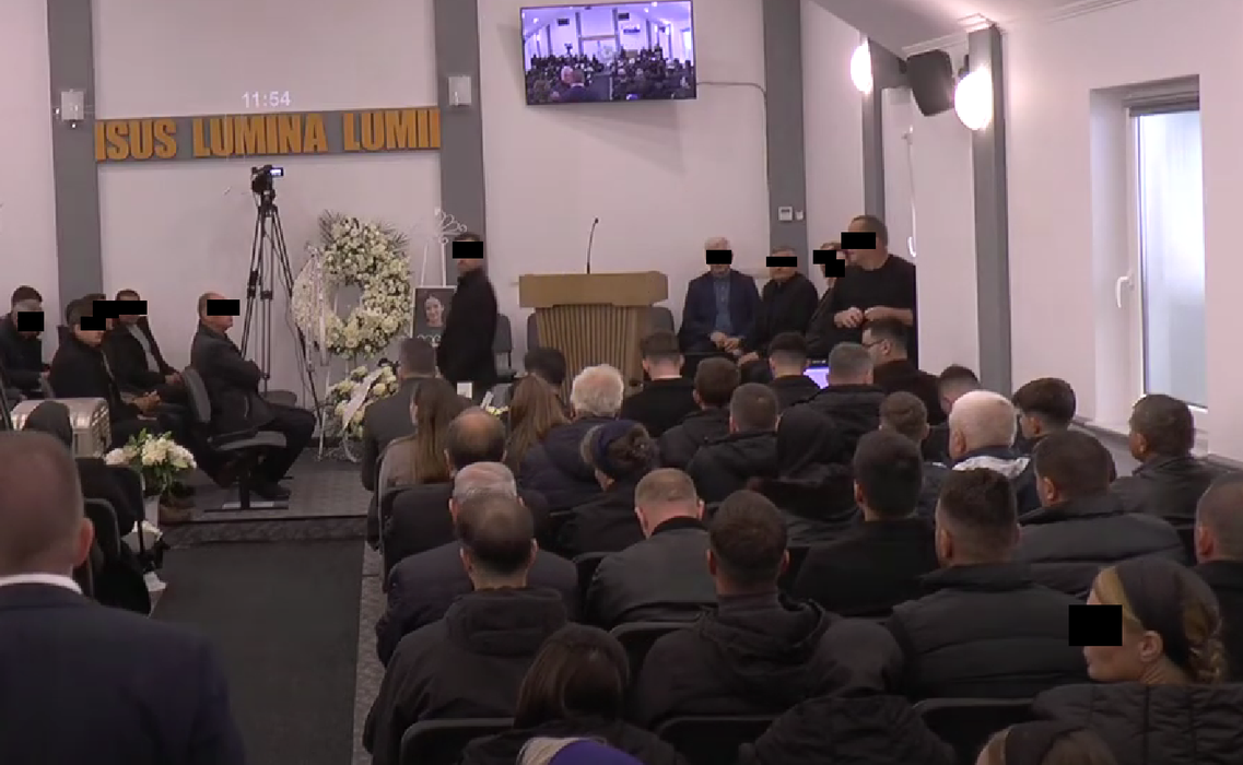 Amalia, condusă pe ultimul drum/ Sursa foto: Captură YouTube - Harmony Media