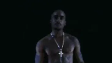 VIDEO Snoop Dogg si Dr. Dre au avut placerea de a canta pe scena de la Coachella alaturi de 2Pac! Vezi cum a fost posibil