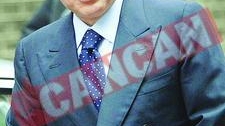 Berlusconi, cavalerul de onoare al lui Briatore
