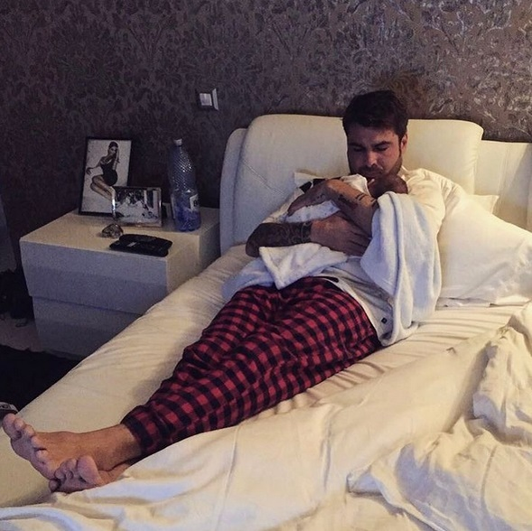 Adrian Mutu îşi petrece timpul liber împreună cu fiul lui, Tiago