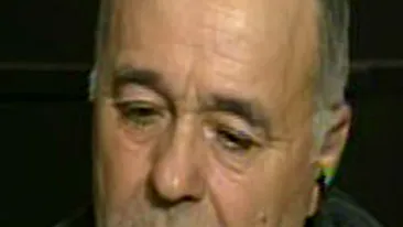 Asa ceva vezi doar in filmele de groaza! Fostul sot al Mariei Ghinea a incercat sa ii scoata ochii cu surubelnita si a dat-o cu capul de aparatul de sudura! Dialogul halucinant intre baiatul cantaretei si tatal sau!