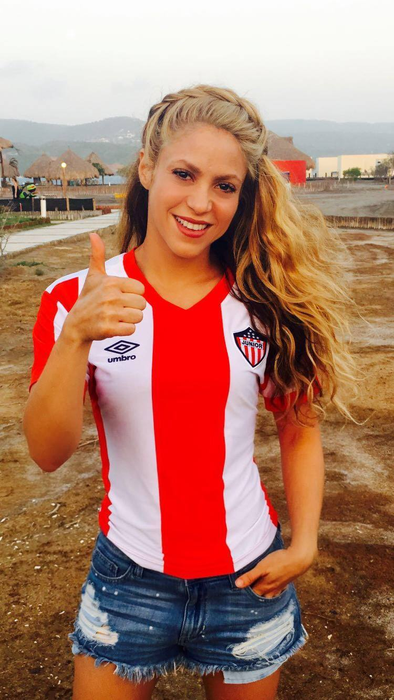 Shakira şi Pique au o relaţie fericită
