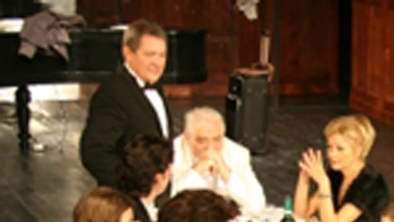 Coincidenta macabra! Actiunea din ultima piesa in care a jucat Emil Hossu: o seara care se sfarseste prost!