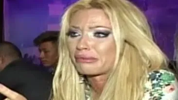 A luat permisul pe pile? Loredana Chivu s-a laudat ca a devenit soferita dupa ce a platit bani grei sa ia examenul! Vezi cat