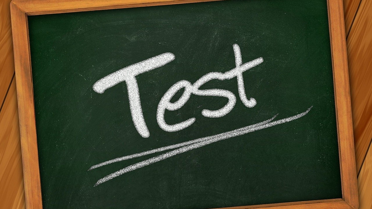 Primul elev infectat cu noul coronavirus, raportat la Iași. Băiatul a fost la școală și a interacționat cu mai mulți colegi