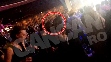 A fost parasit iar! Varciu e singur si trist de Revelion! Uite cum s-a dat de gol ca fata a plecat cu altul