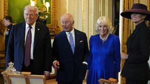 Gafă sau sfidare? Gestul lui Donald Trump în fața Regelui Charles i-a uimit pe cei prezenți