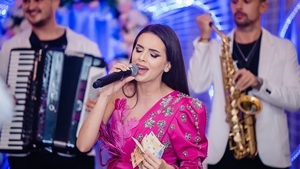 „Biata fată, s-a apucat de manele”. Georgiana Lobonț, făcută praf de o colegă la fel de celebră