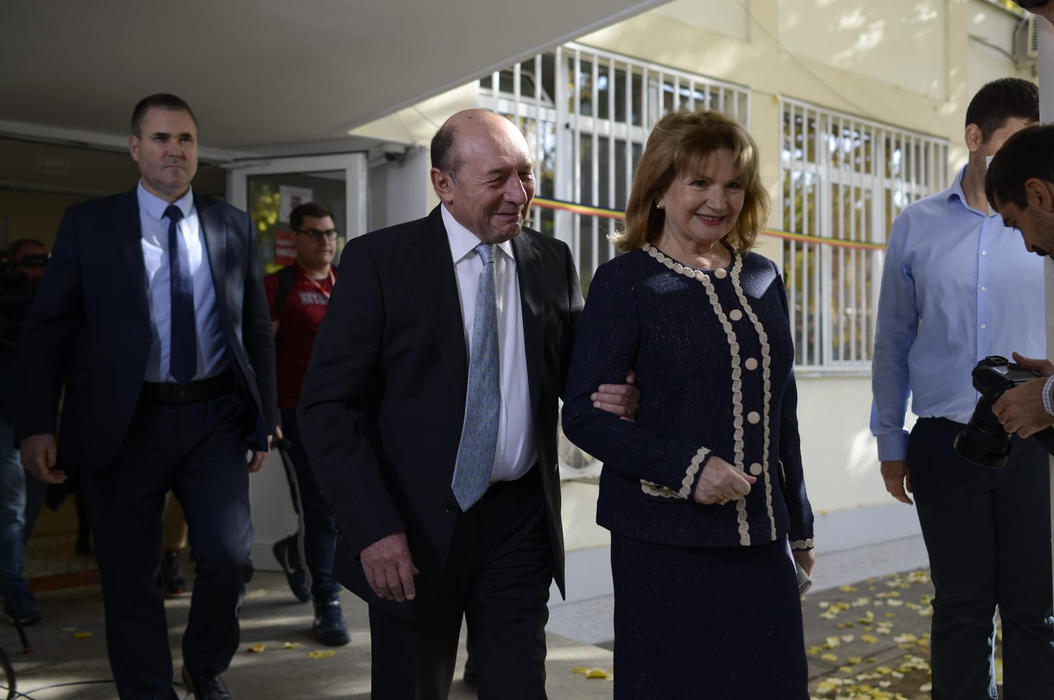 Traian Băsescu și soția