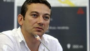 Probleme în familia medicului Zamfir. Tatăl lui a fost operat de urgență „Nu voiam ca Radu să ajungă în situația de a-și opera părintele”