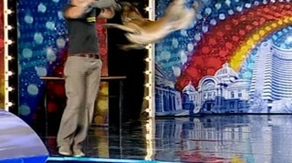 El e Slow, cel mai tare ciobanesc german de la "Romanii au talent"! Vezi ce acrobatii stie sa faca!