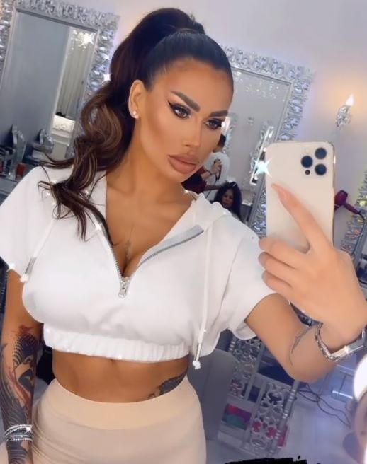 Alex Bodi, petrecere după petrecere în compania Andreei Tonciu! Cum a ajuns să fie “adoptat” musculosul de apropiații fostei concurente de la Bravo, ai stil!