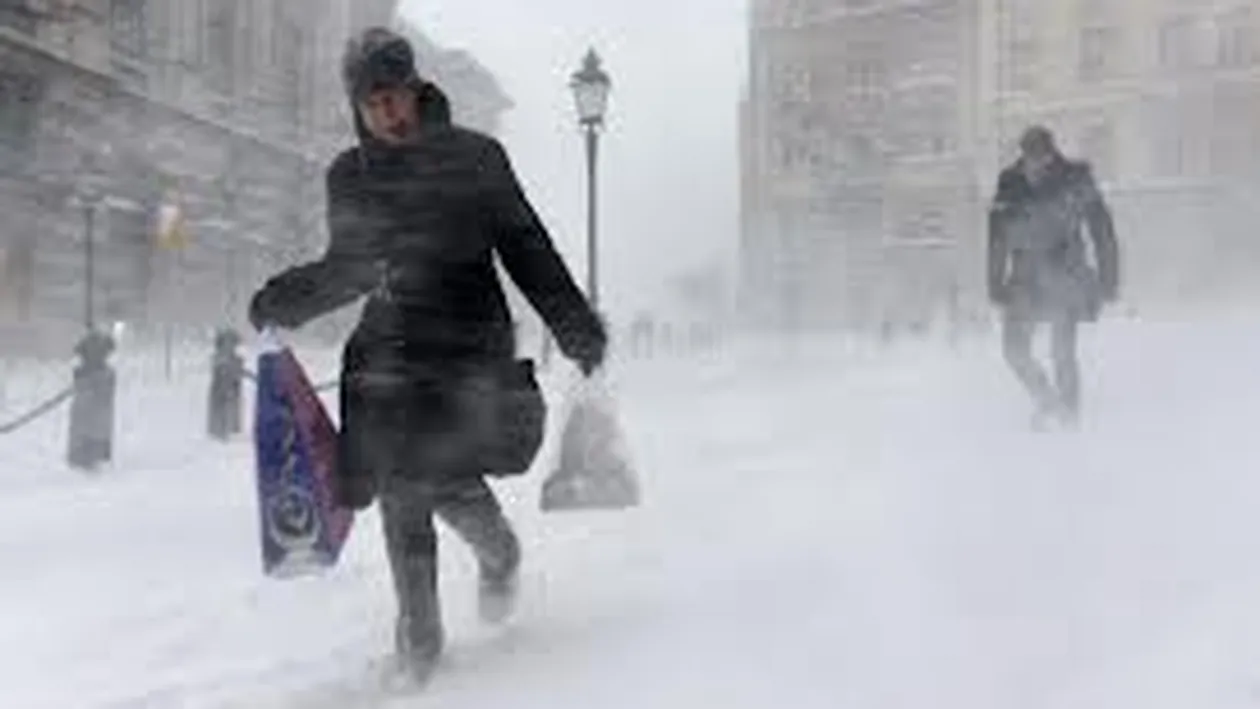 Credeaţi că am scapat de iarnă? Primavara mai are puţin până se se instaleze pe deplin! Cod galben de ninsori şi viscol!