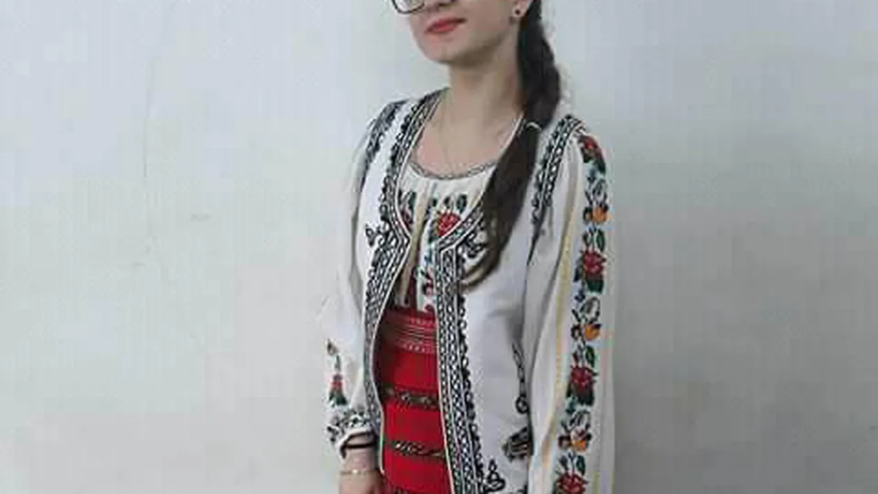 Ironia destinului! Ce meserie voia să facă Alexandra după terminarea liceului