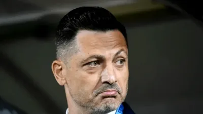 Mirel Rădoi, băgat în ședință, după ce Craiova a fost învinsă de campioana venită după 5 zile de „șpriț”
