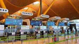 Avertisment pentru turiștii români. Întârzieri masive și cozi uriașe în aeroporturile din Spania