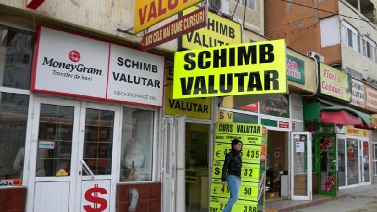 Curs valutar BNR 6 mai 2020. Moneda europeană se prăbușește! Cât costă azi 1 euro