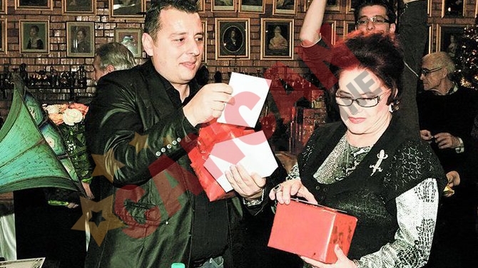 Stefan Florescu umple salile de teatru