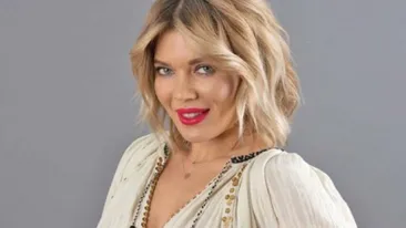 Gina Pistol, prima „întâlnire” cu bebelușul! Imaginea care a emoționat pe toată lumea