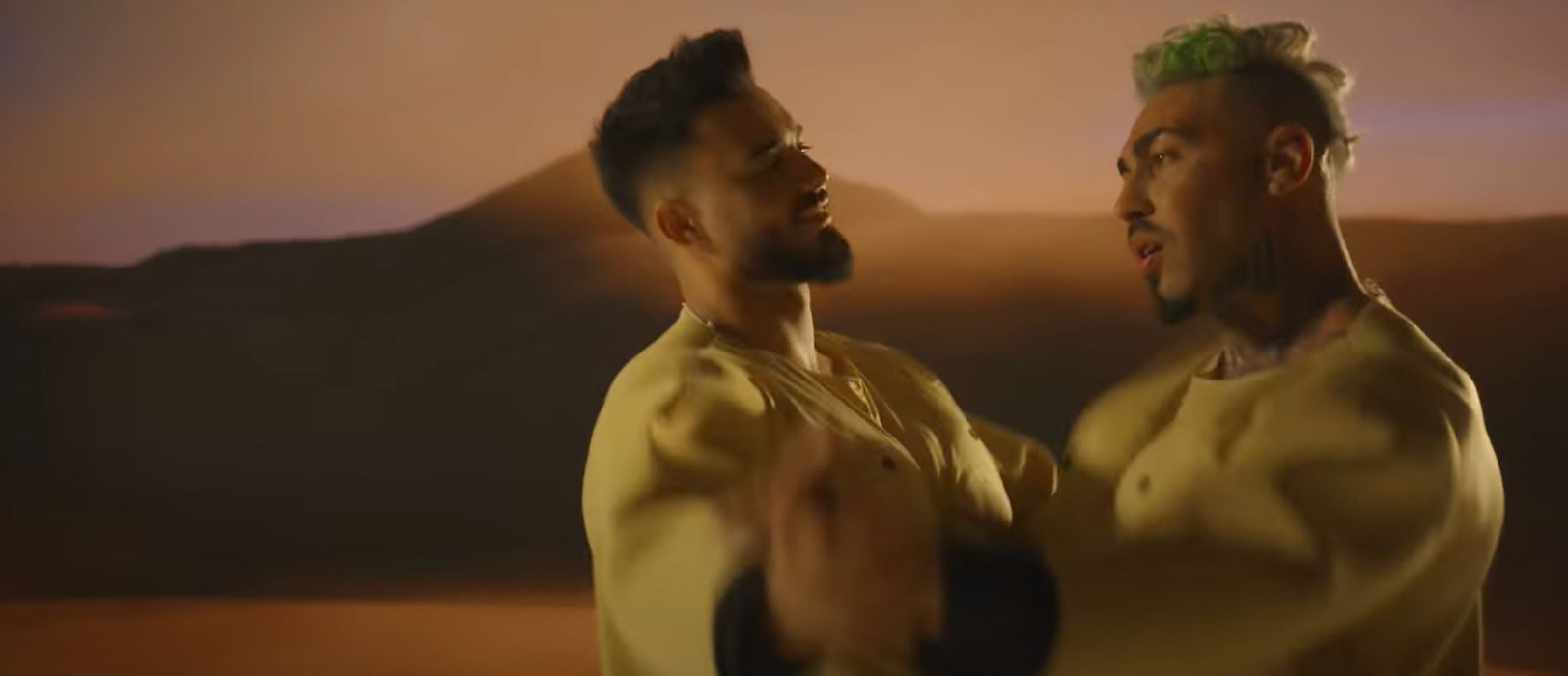 Alex Velea și Jador, nr. 1 în trending pe YouTube cu noua lor melodie! Cum sună versurile care au cucerit aproape 2 milioane de oameni și ce poziție ocupă Vulpița și Rafaelo în clasament