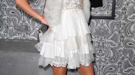 Paris Hilton isi face planuri de casatorie
