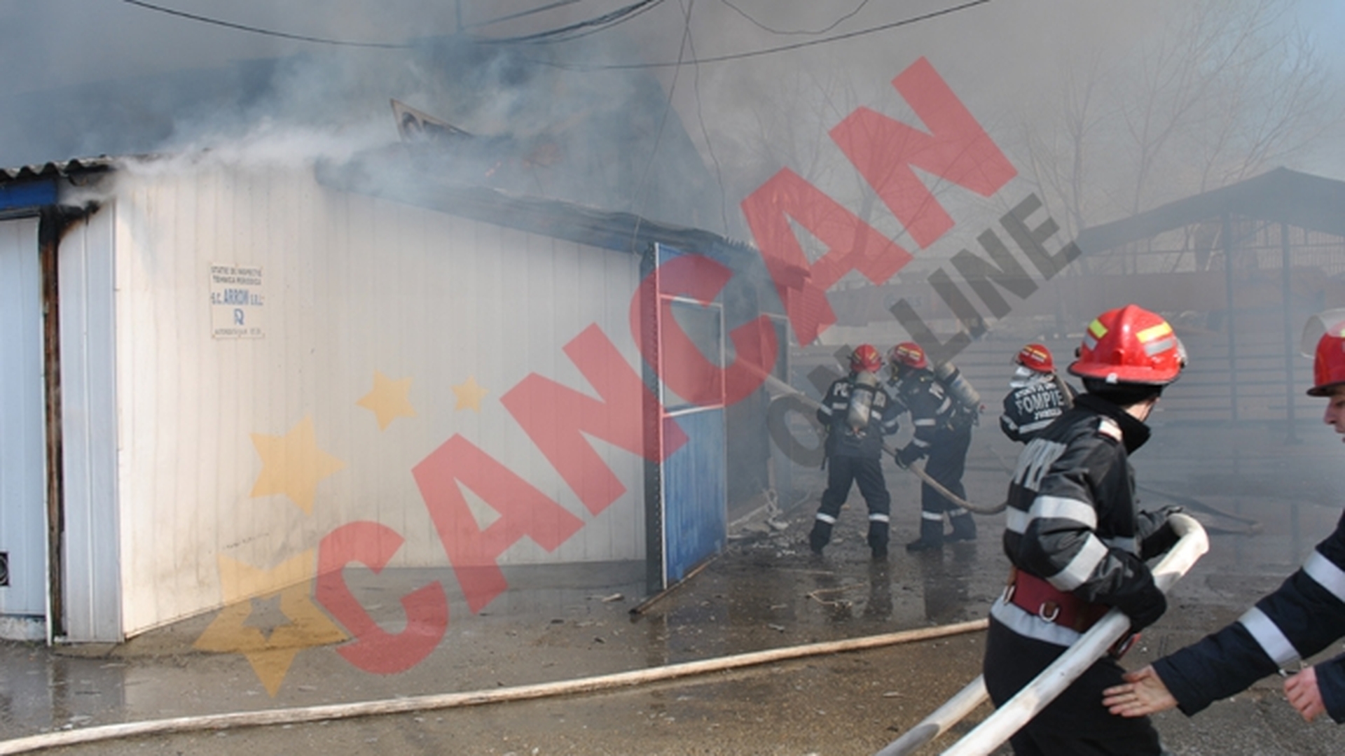 Incendiu violent la un service din Constanta