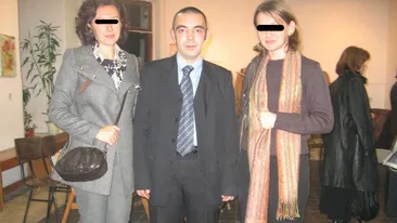 Directorul adjunct al unui liceu din Lugoj le-a dedicat elevilor sai o carte autobiografica plina de incredibile povestiri erotice: Fata asta, uda, dorindu-si sa se f...a s-a uitat la mine uluita cand am plecat