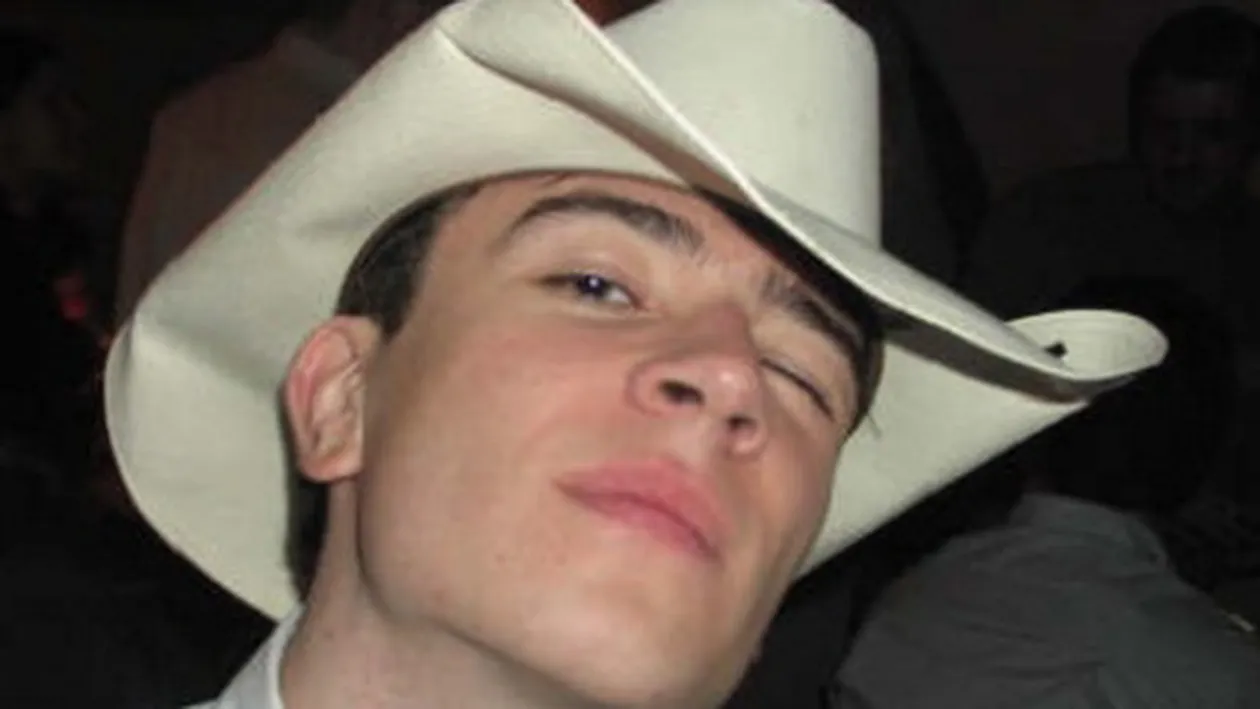 Baiatul guvernatorului BNR s-a mai implinit de cand se ocupa de afacerea cu vinuri. Vezi cum s-a schimbat Costin Isarescu