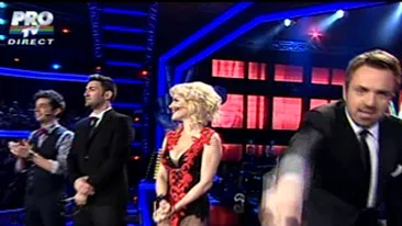 Cea mai sexy de la Vocea Romaniei: Loredana sau Roxana Ionescu? Pe care o alegi?