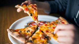 Preț uluitor in București! Locul în care o pizza costă 350 lei