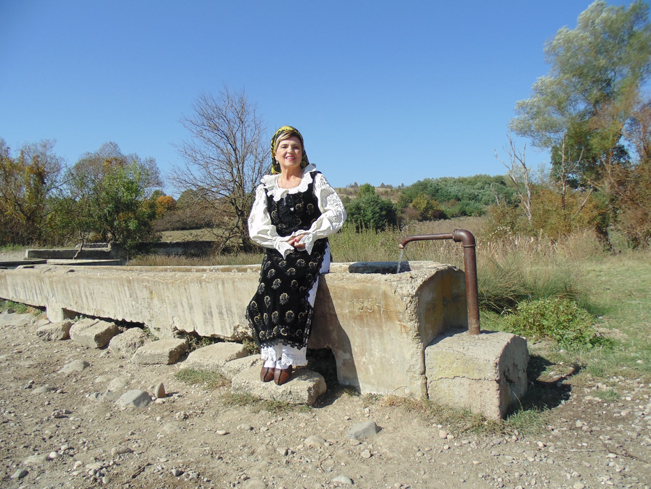 La 62 de ani, Nicoleta Voica a slăbit și pare că a întinerit. E prima vedetă din România care și-a pus silicoane