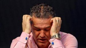 Cand o sa citeasca asta, Gigi Becali o sa izbucneasca in lacrimi! Vezi de poezie a primit de la un fost puscarias