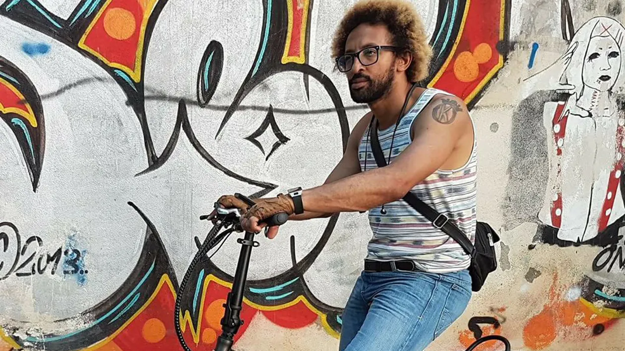 Kamara a fost operat de urgență, în urma unui accident! Care este starea artistului