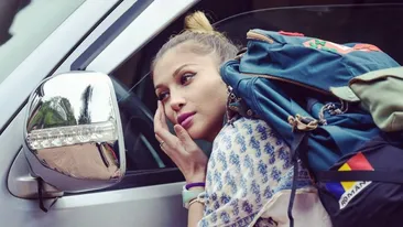 Lora, un car de nerevi! ”Dacă ești prost de mic, când ești mare…” Cine a supărat-o pe vedetă