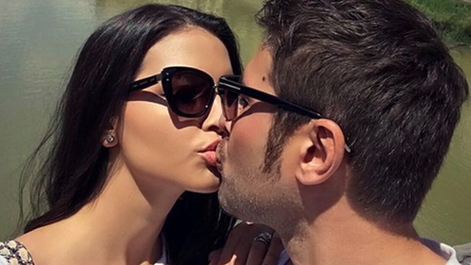 SANDRA MUTU, topită de fericire la trei săptămâni de când a devenit mămică! Fotografia emoţionantă cu micuţul TIAGO a strâns instantaneu mii de like-uri
