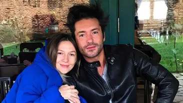 Adela Popescu, plină de vânătăi! “Va trebui să plătească!” Ce s-a întâmplat cu vedeta